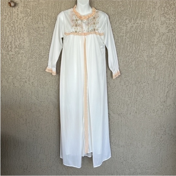 Vintage Lace Embroidered Nightgown & Robe Set White Nylon Made USA Large - Picture 3 of 14